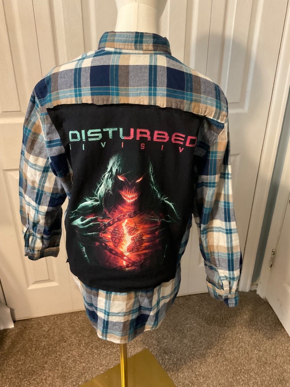 Disturbed Upcycled Back Graphic T-Shirt on Men's Medium Flannel